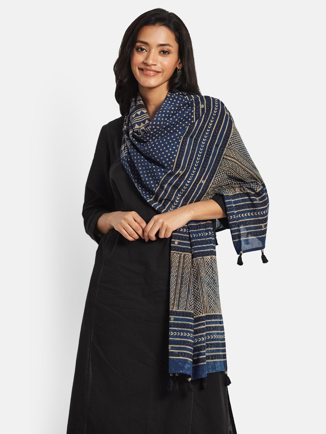 

Fabindia Women Ethnic Motif Printed With Thread Work Stole, Blue