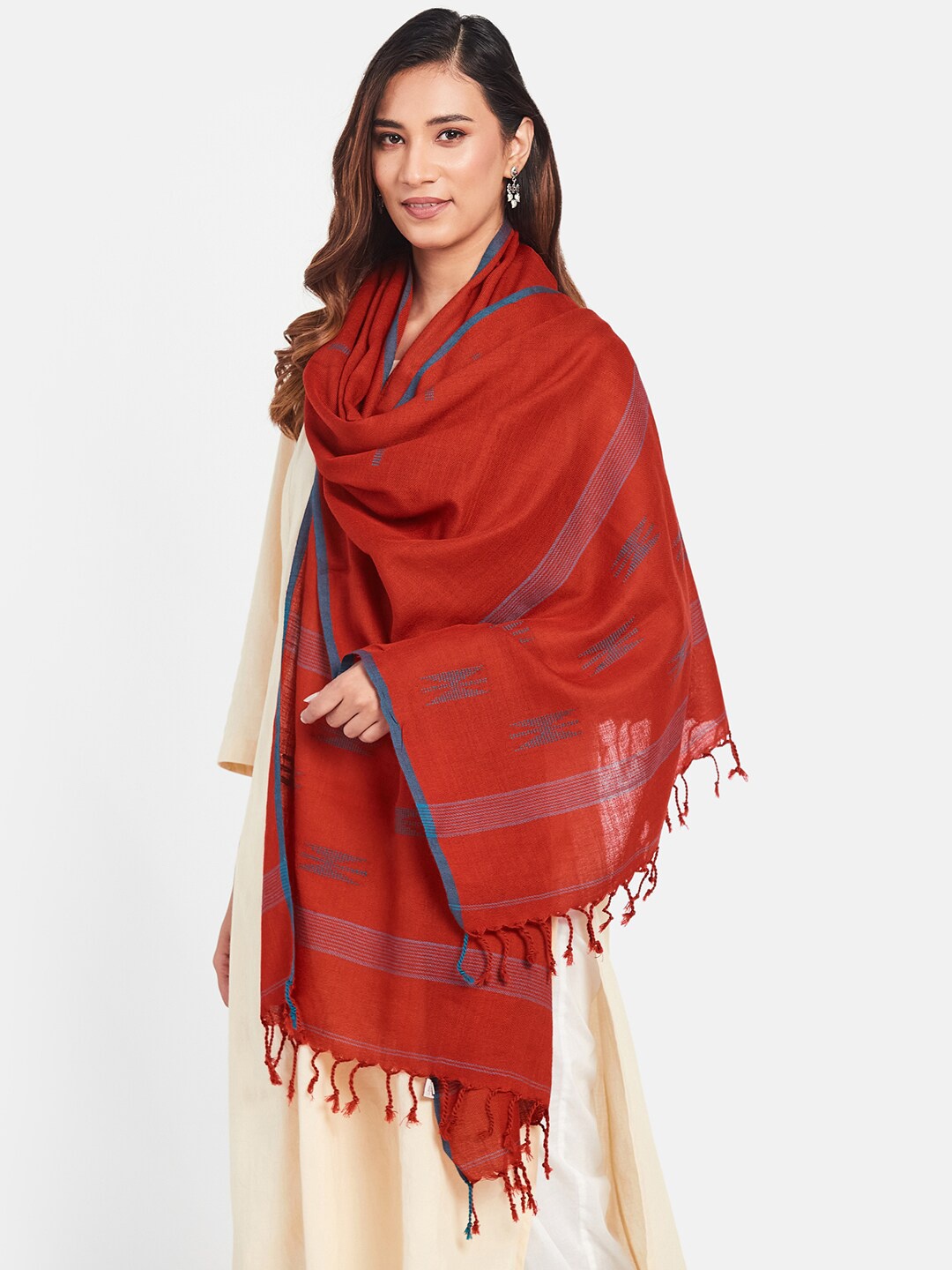 

Fabindia Women Woven Design Woollen Stole, Maroon