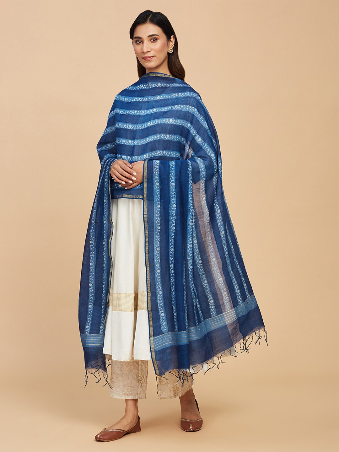 

Fabindia Striped Cotton Silk Dupatta, Blue