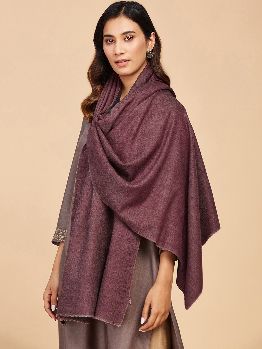 

Fabindia Black Wool Woven Shawl