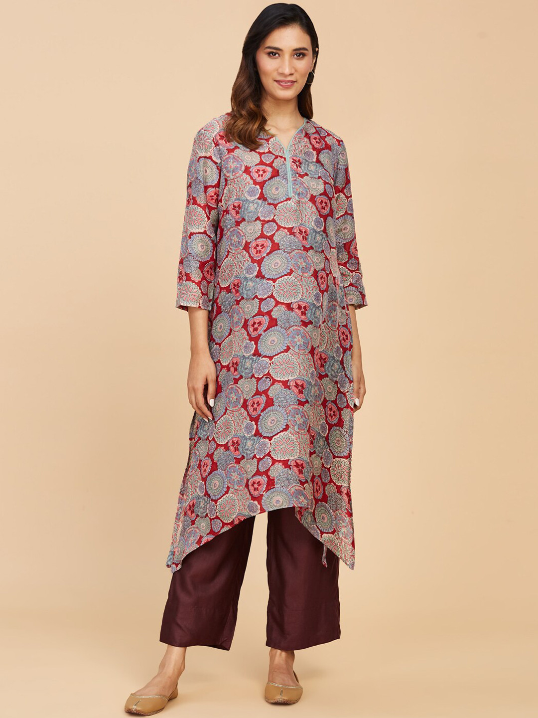 

Fabindia Floral Printed Flared Sleeves Kurta, Red