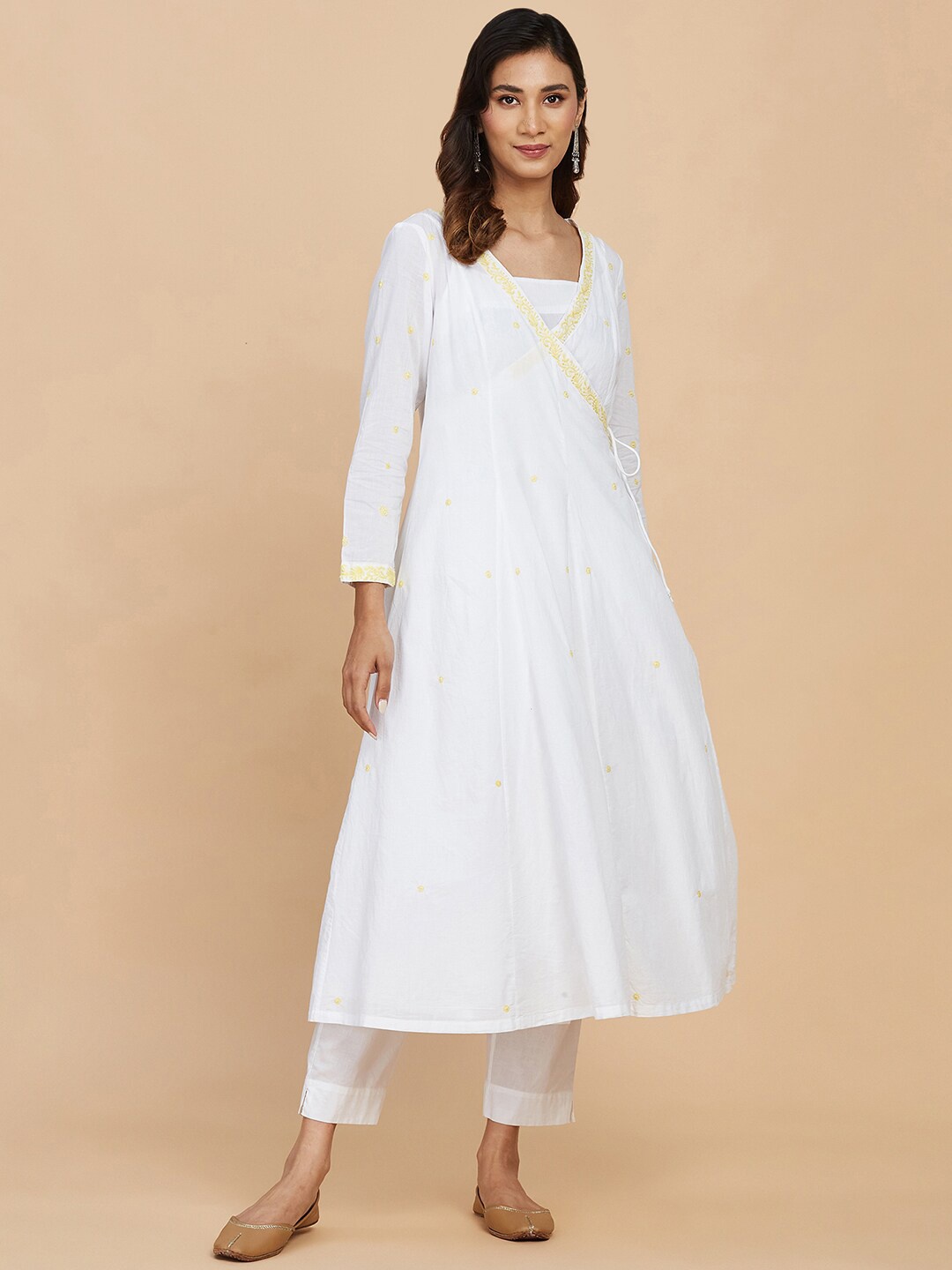 

Fabindia Floral Embroidered Cotton Kurta, White