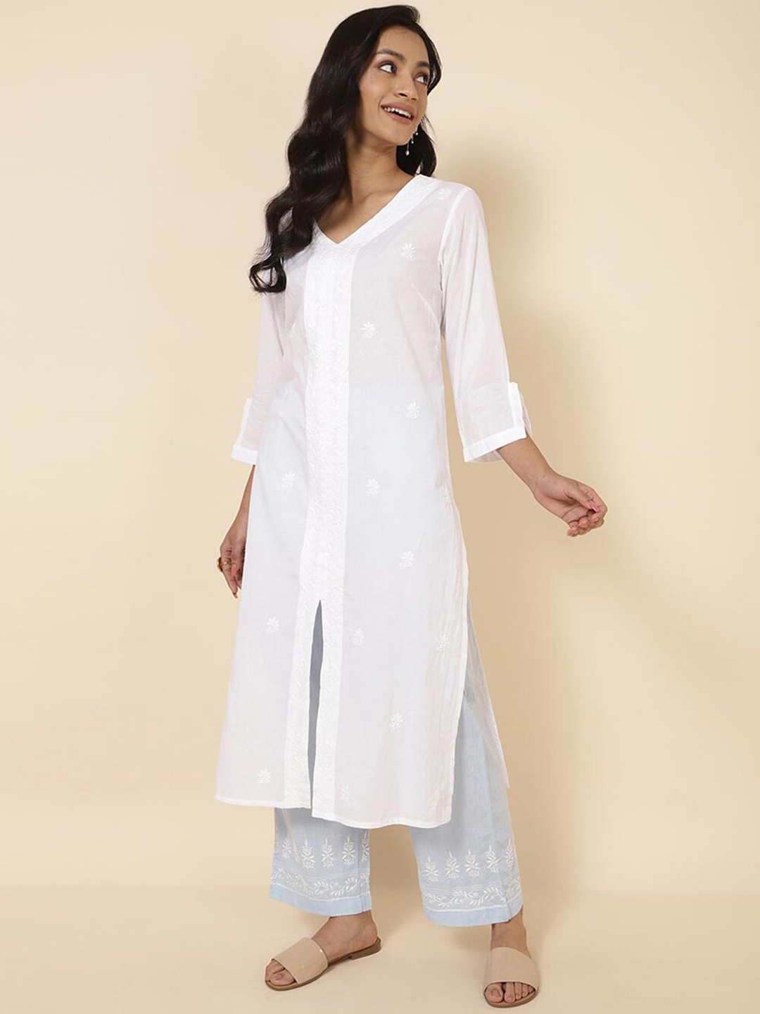 

Fabindia Floral Embroidered Chikankari Cotton Kurta, White