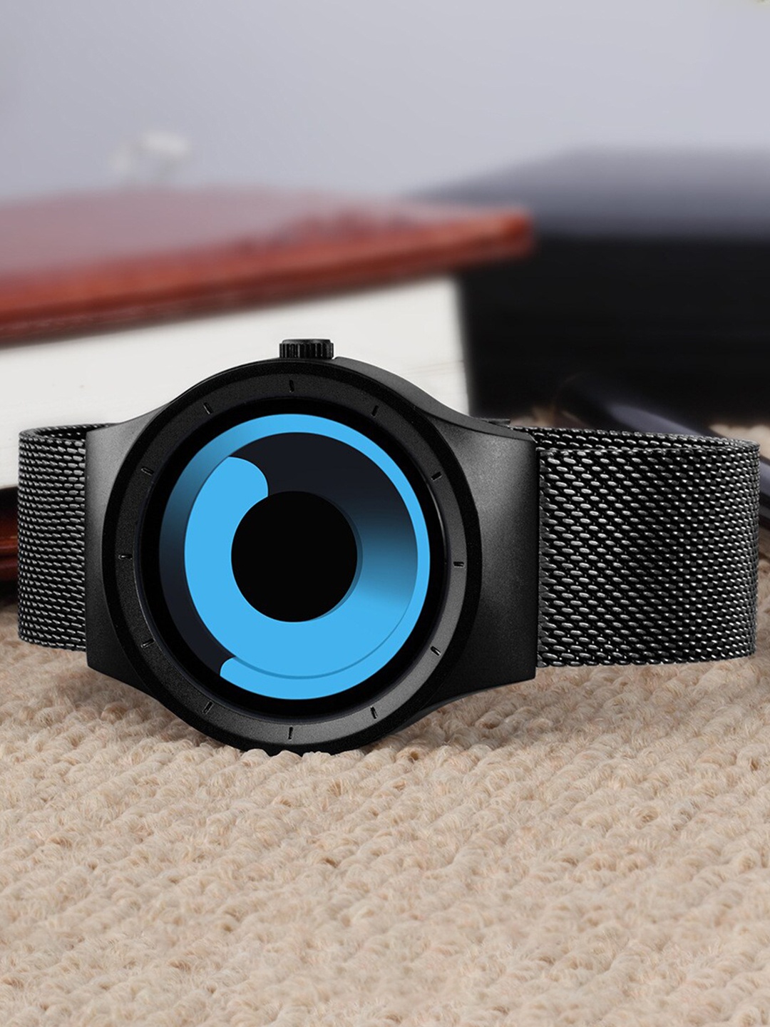 

VILAM Unisex Spinner Rotating Unique Concept Dial Analogue Watch, Blue