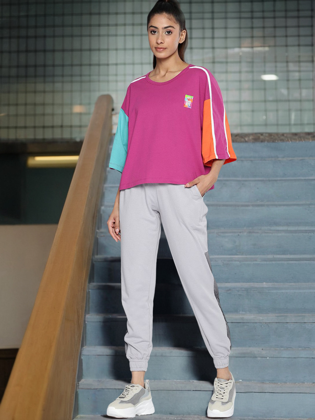 

HRX by Hrithik Roshan Colourblocked Drop-Shoulder Sleeves Pure Cotton Boxy T-shirt, Fuchsia
