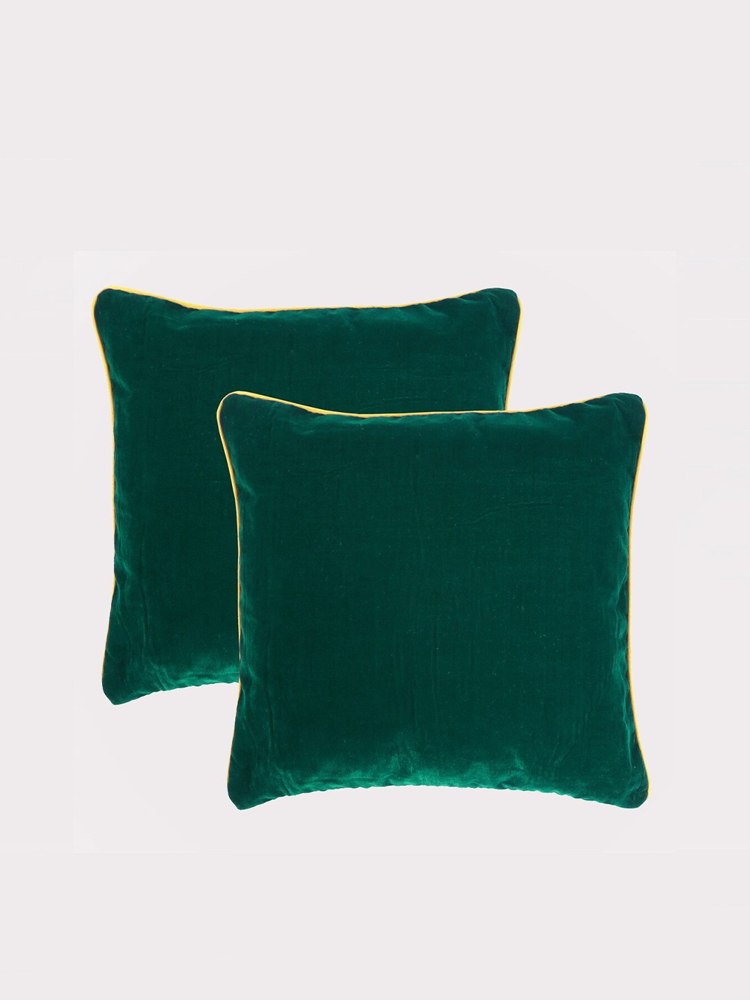 

OUSSUM Green & Yellow 2 Pieces Piping Edge Velvet Square Cushion Covers