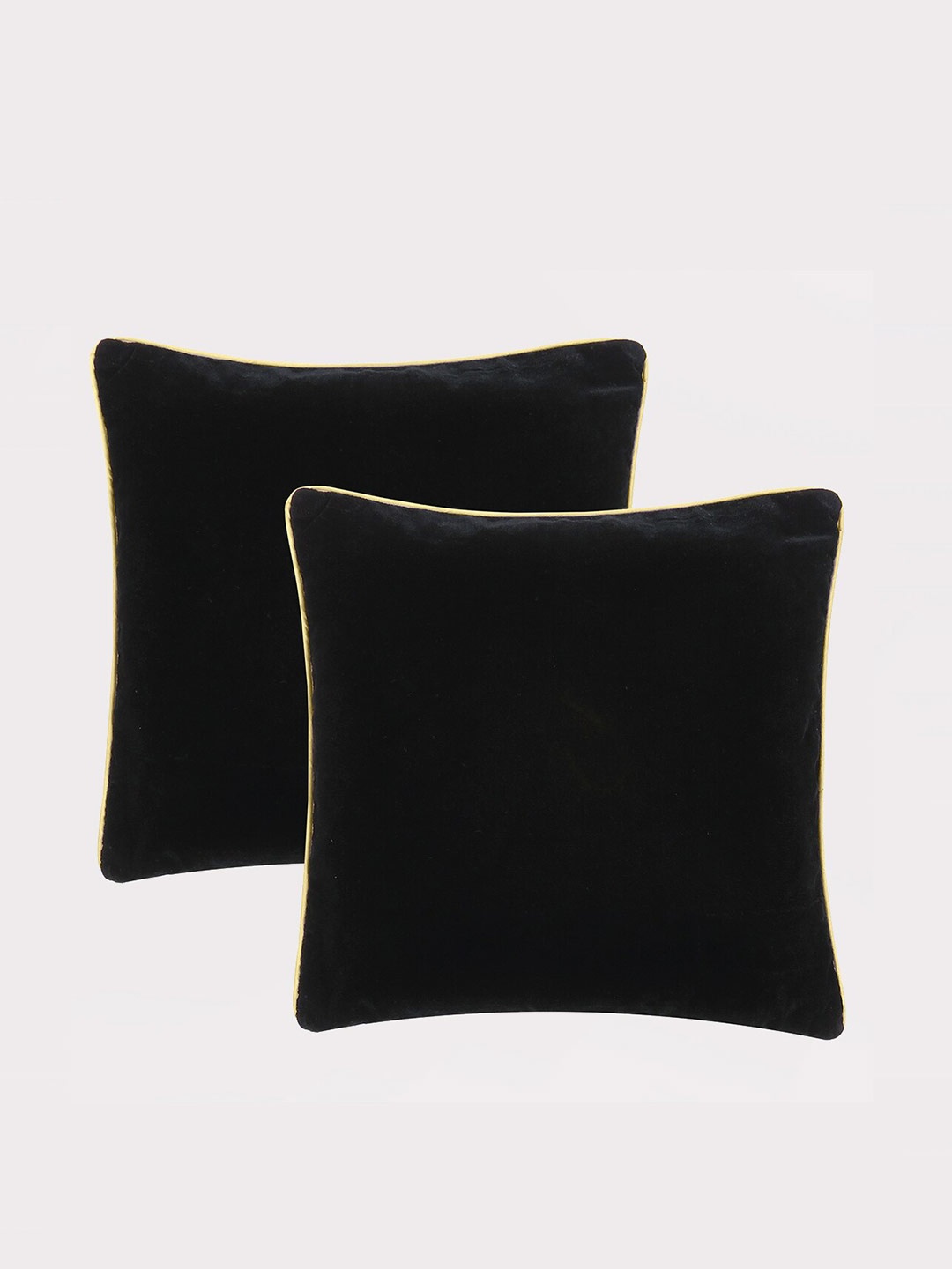 

OUSSUM Black & Cream 2 Pieces Piping Edge Velvet Square Cushion Covers