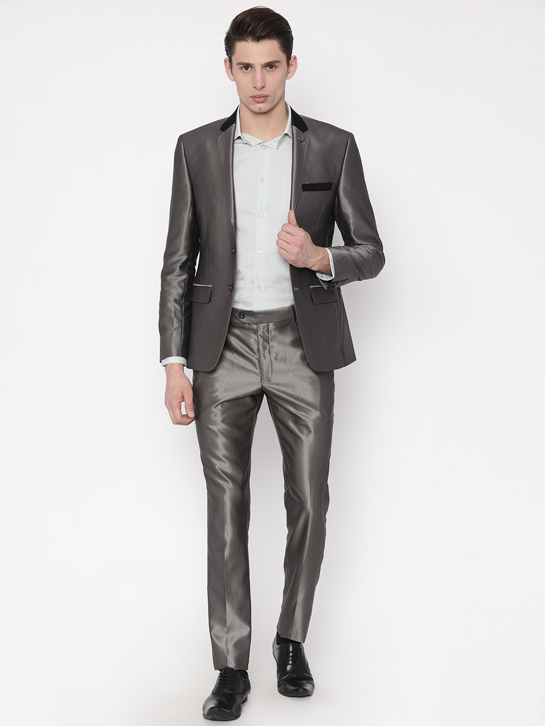 

Parx Grey Single-Breasted Urban Fit Formal Suit