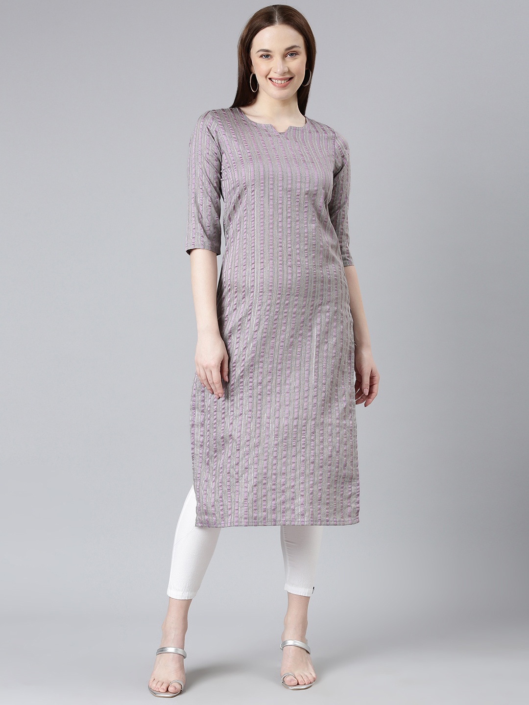 

HRITIKA Cotton Striped Round Neck Kurta, Grey