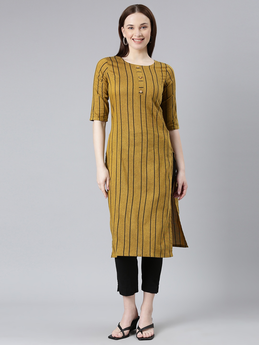 

HRITIKA Cotton Striped Round Neck Kurta, Mustard