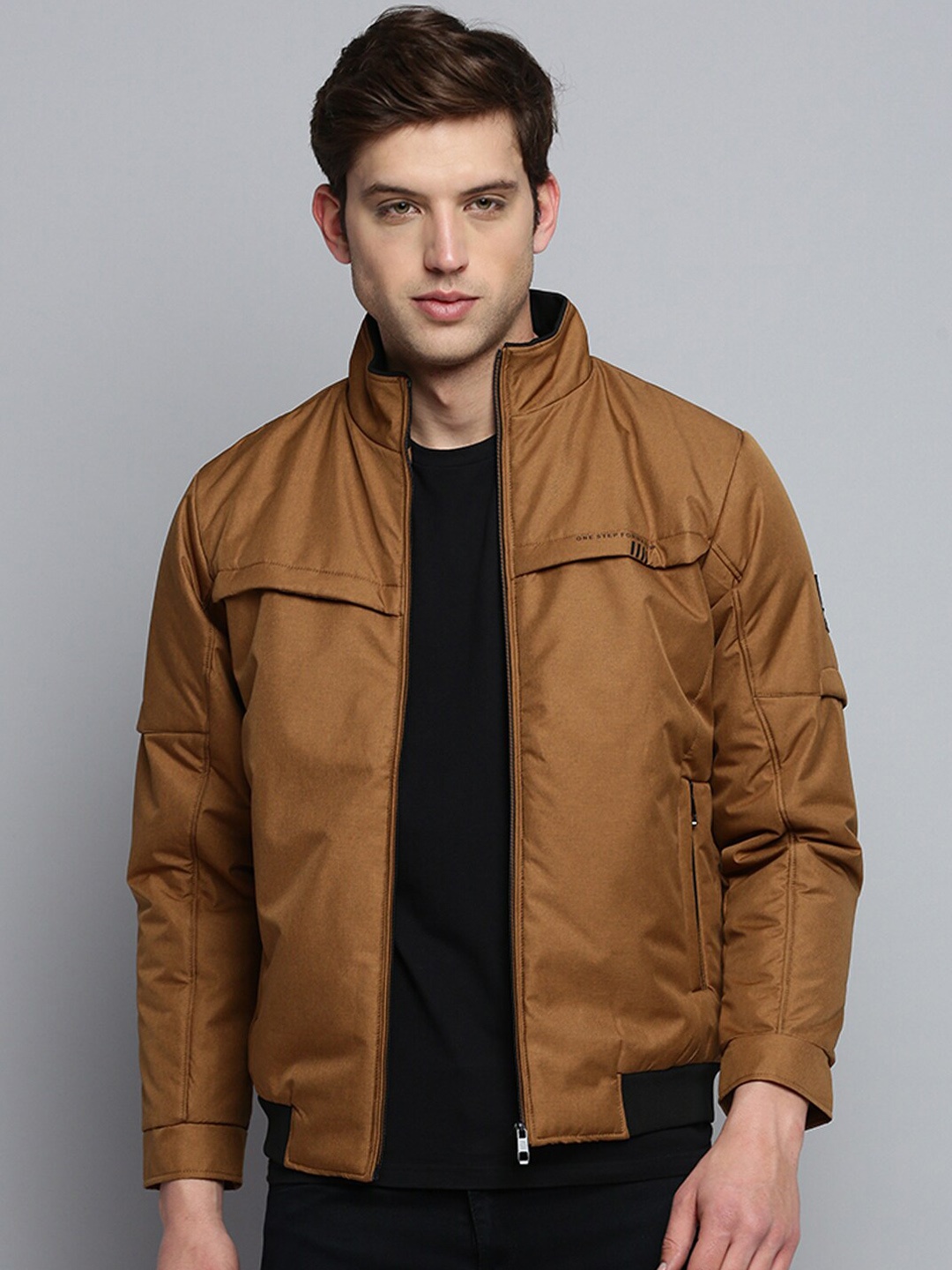 

SHOWOFF Men Water Resistant Padded Jacket, Camel brown