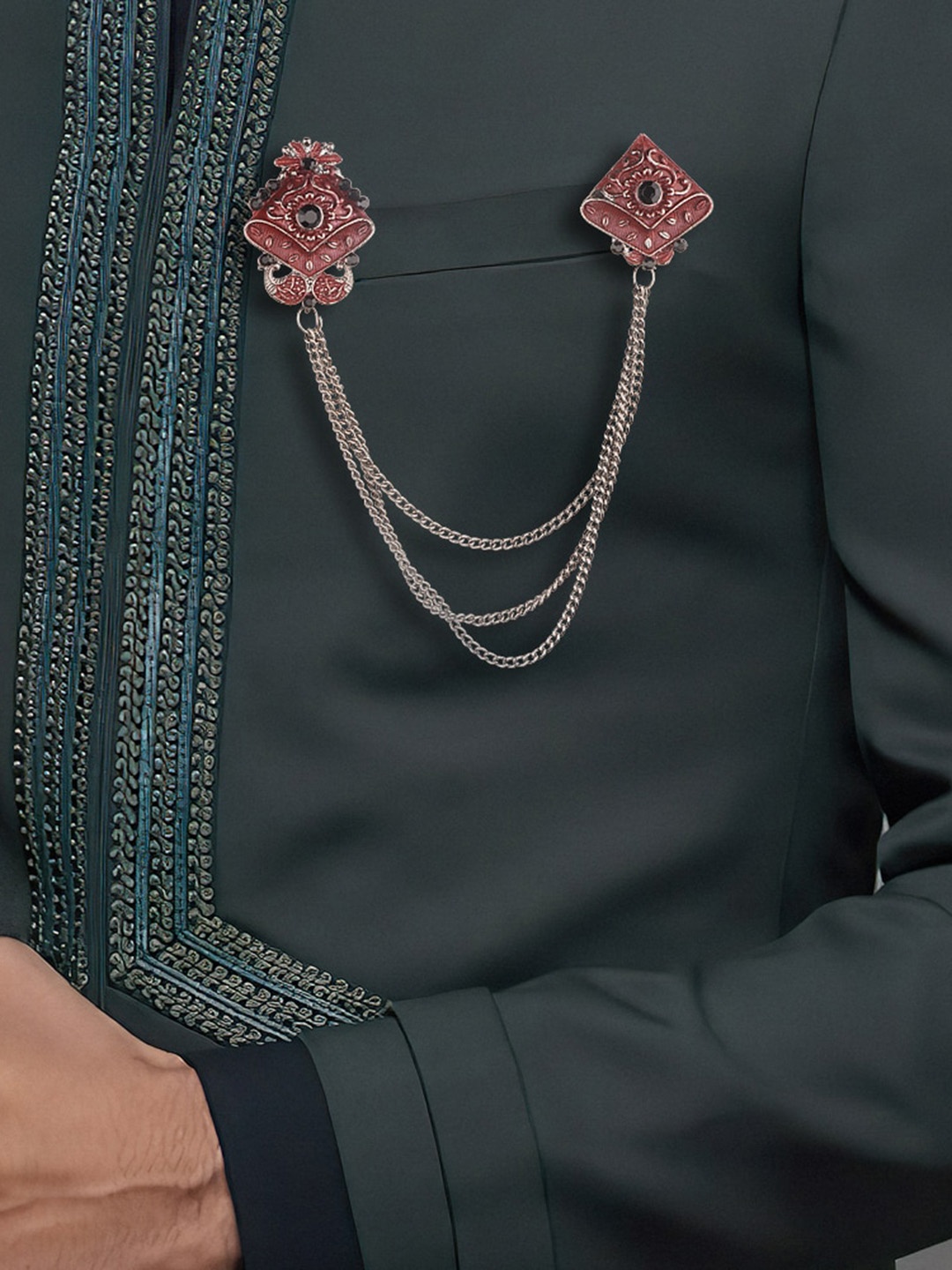 

The Tie Hub Men Stone-Studded Flower Chain Lapel Pin, Maroon