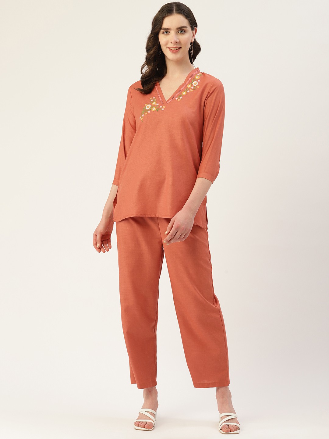 

Off Label Women Embroidered Top With Trousers Set, Peach