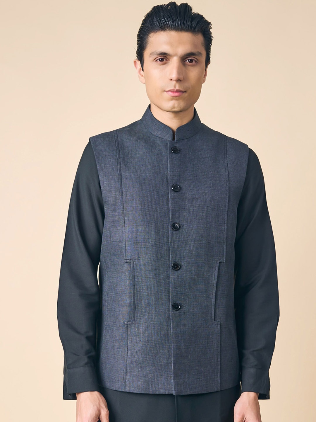 

Tasva Printed Mandarin Collar Linen Nehru Jacket, Black