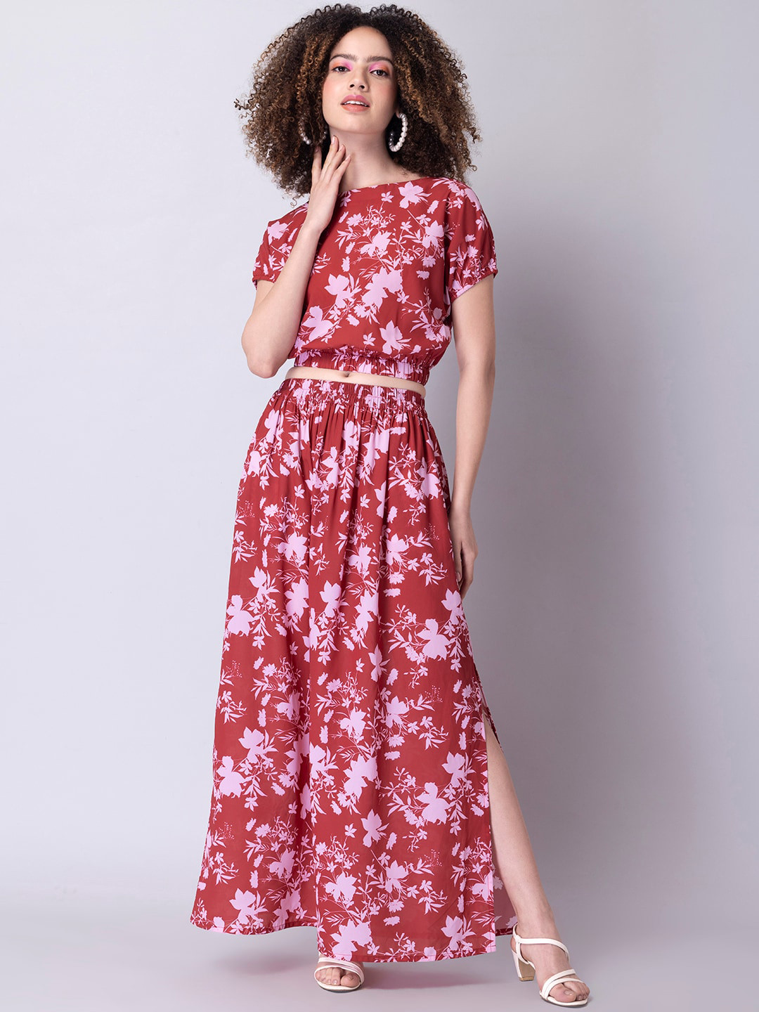 

FabAlley Women Floral Printed Crop Top & Skirt Co-Ords Set, Red
