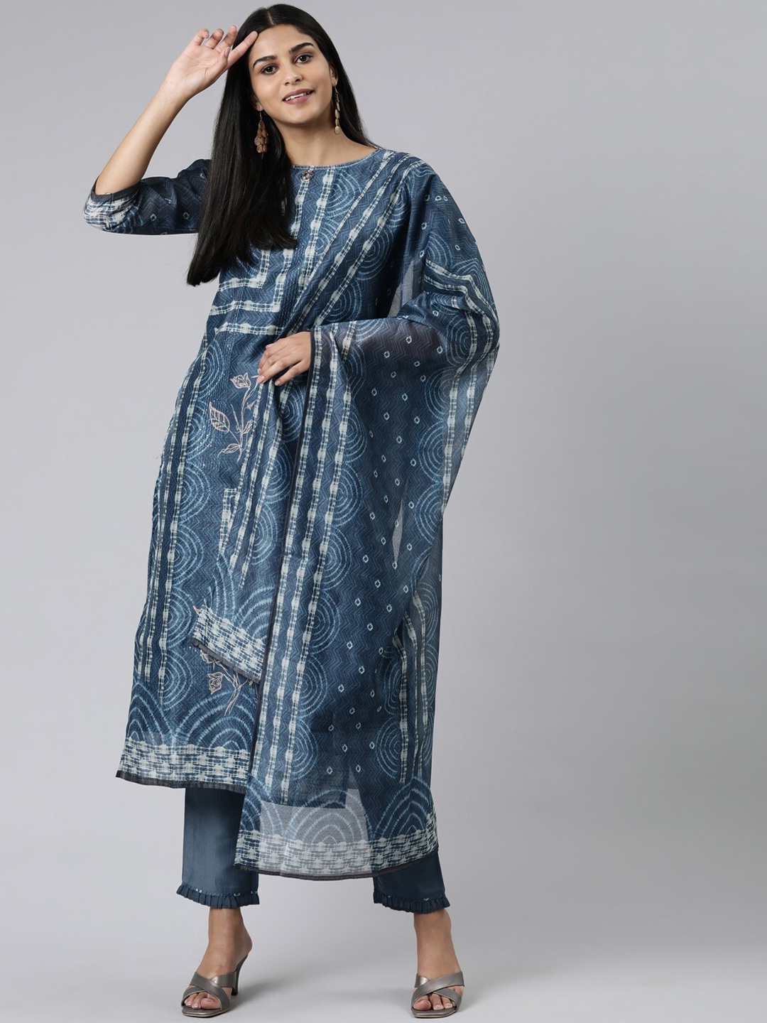 

Neerus Printed Chanderi Cotton Kurta with Trousers & With Dupatta, Blue