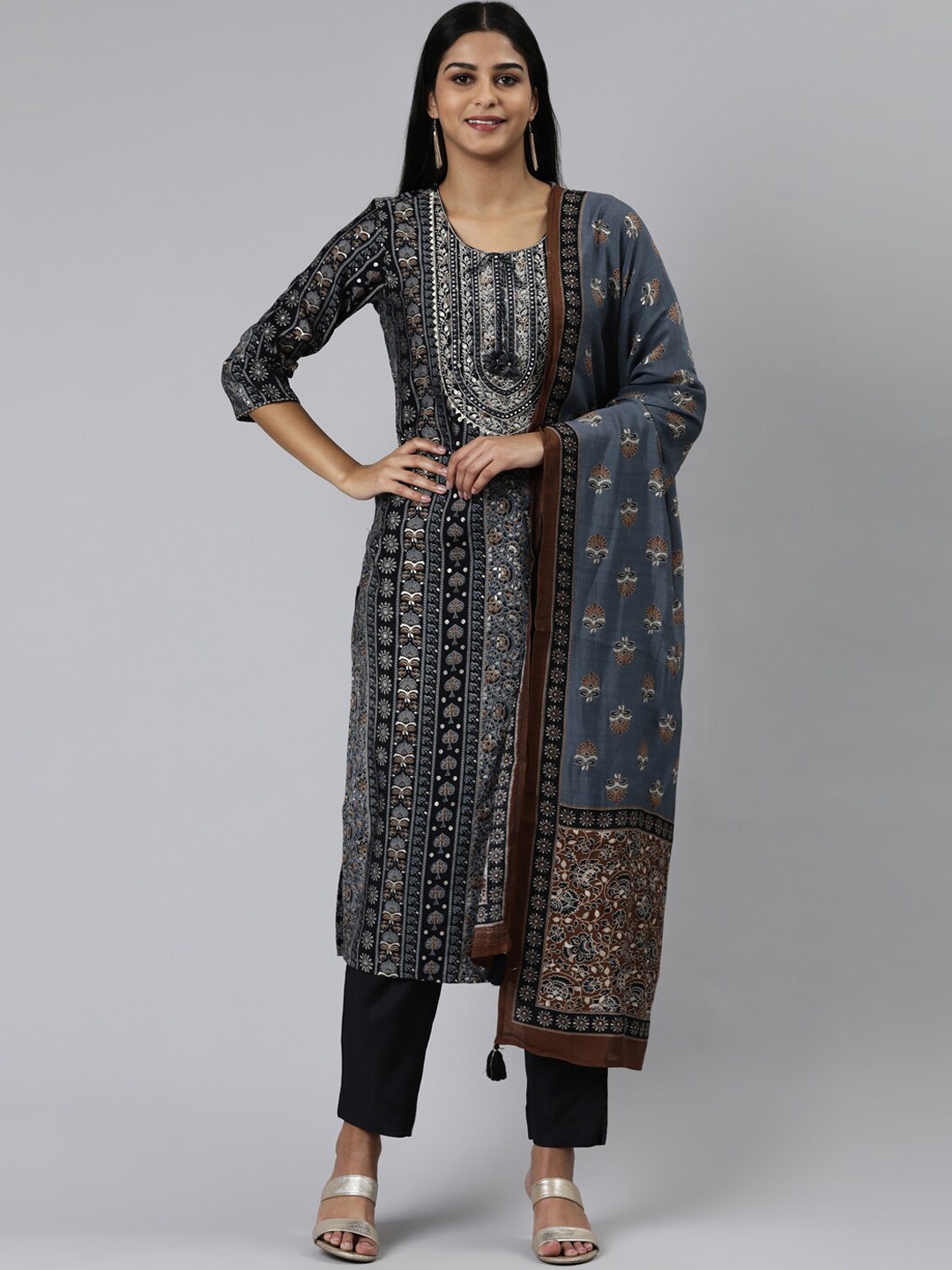 

Neerus Women Floral Printed Thread Work Kurta With Trousers & Dupatta, Navy blue