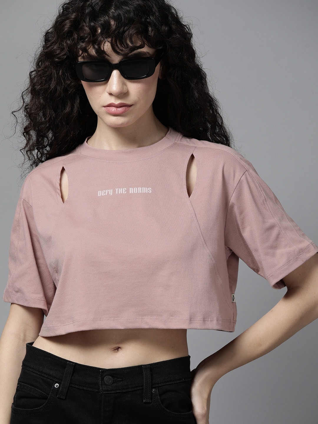 

The Roadster Lifestyle Co. Drop-Shoulder Cut-Out Detail Boxy T-shirt, Mauve