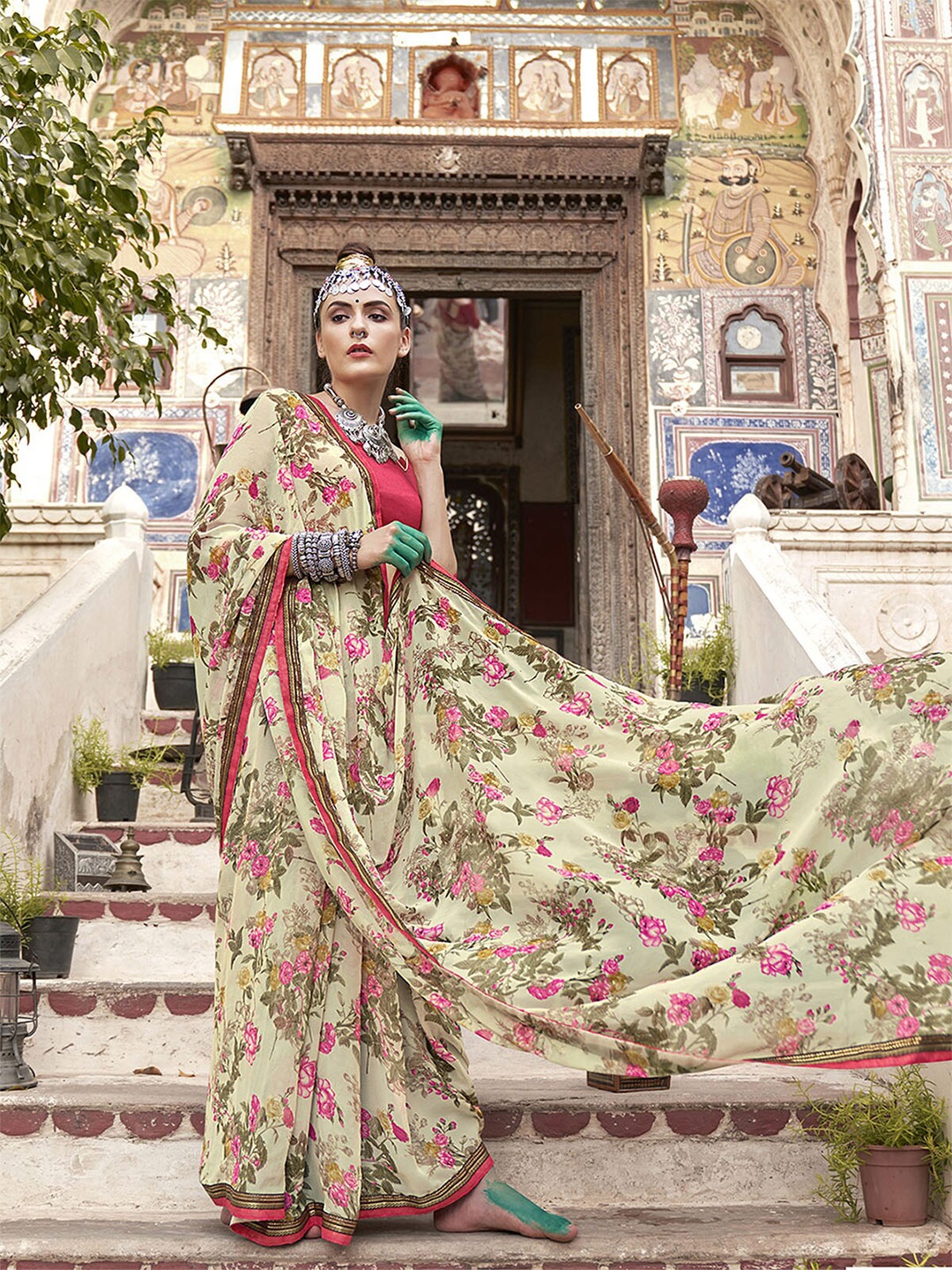 

ODETTE Floral Printed Zari Poly Georgette Saree, Beige