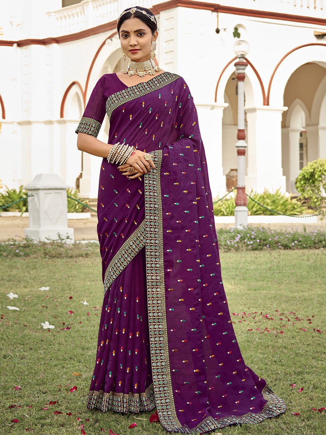 

ODETTE Floral Embroidered Saree, Purple