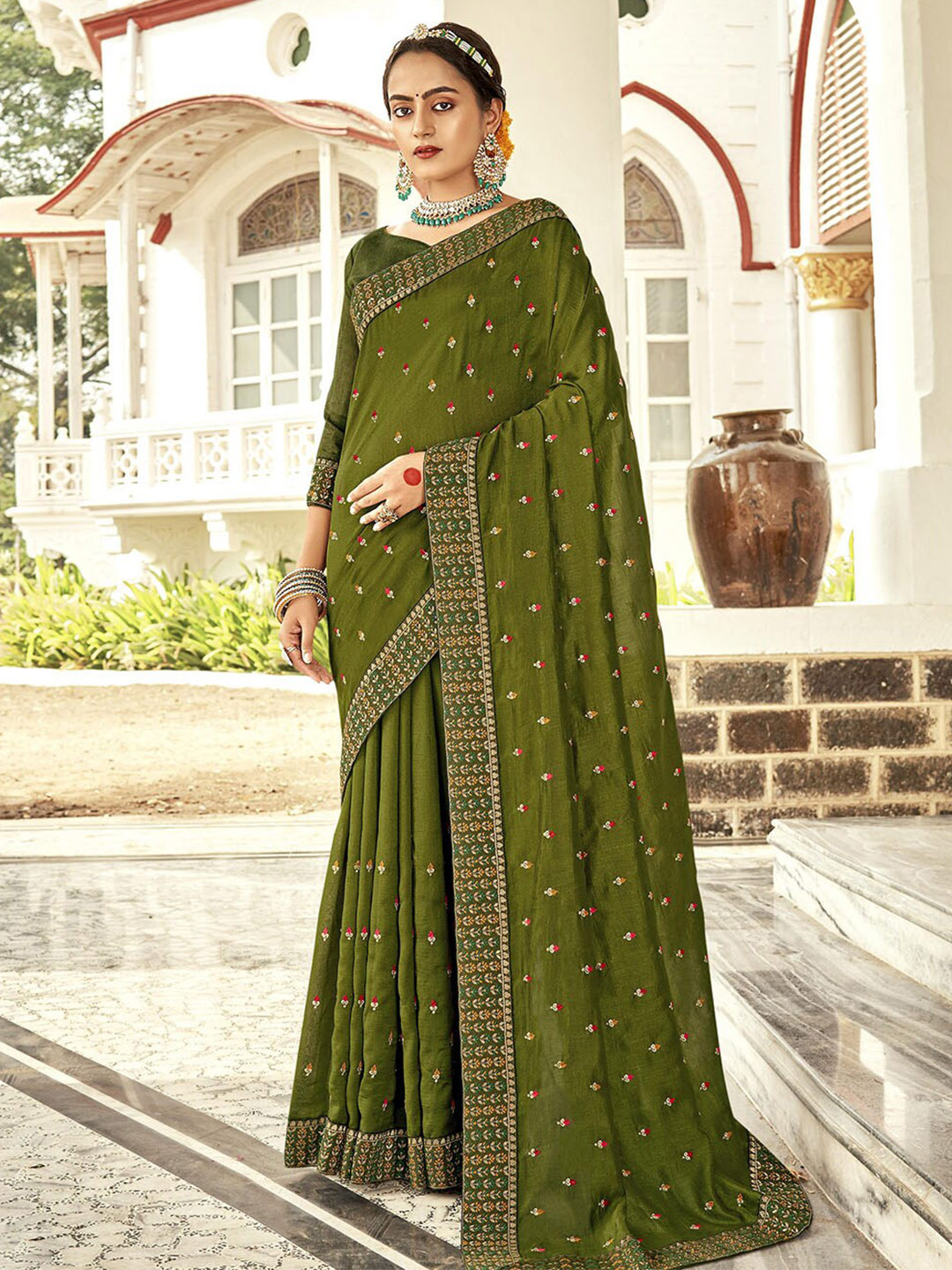 

ODETTE Floral Embroidered Saree, Green