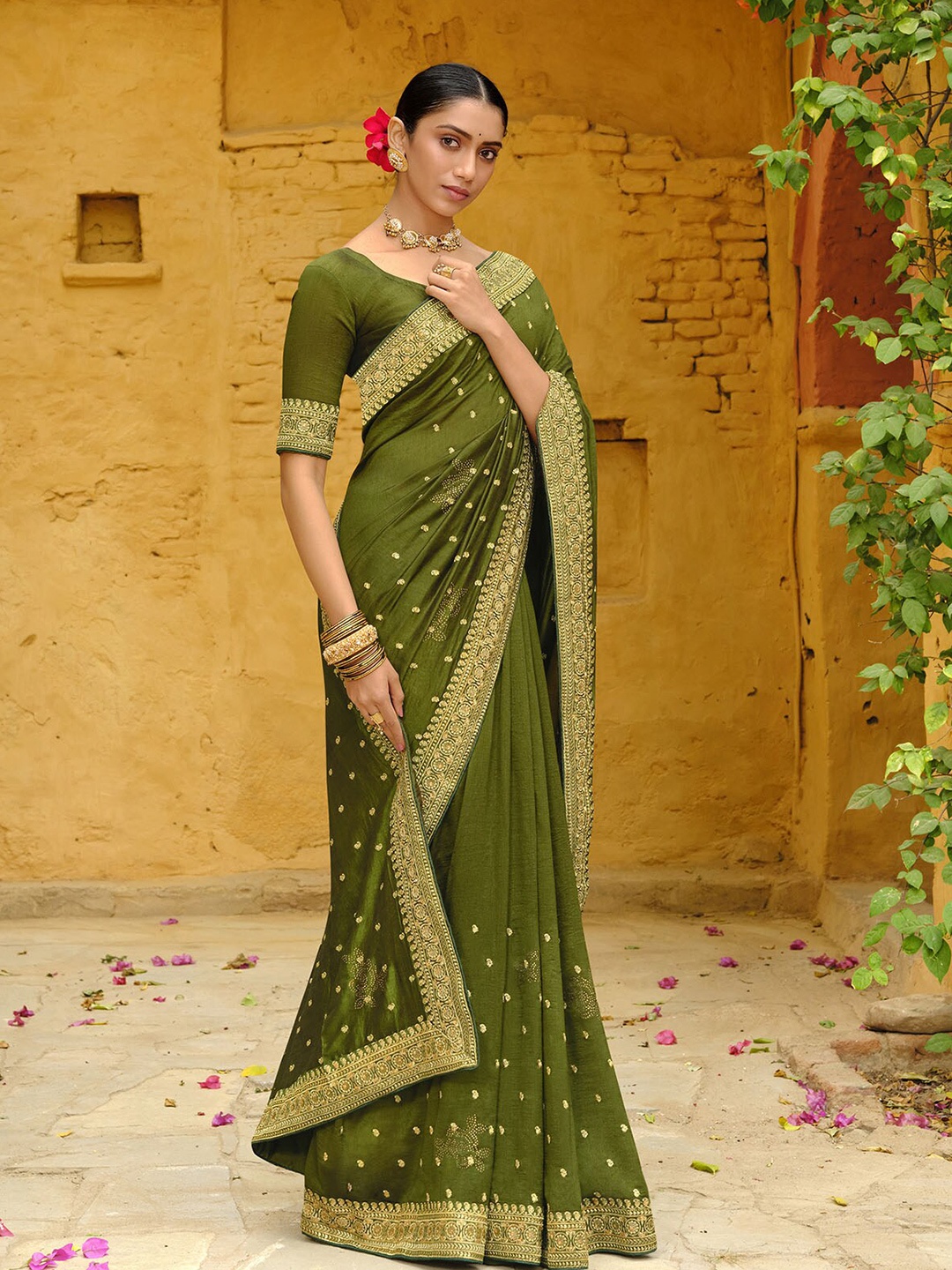 

ODETTE Paisley Embroidered Saree, Green