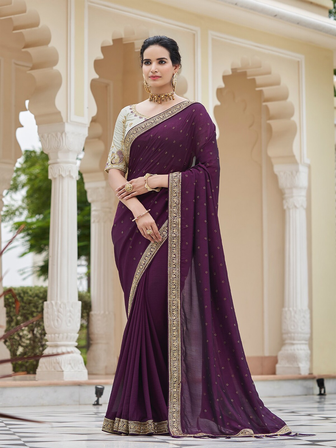 

ODETTE Embellished Embroidered Beads And Stones Work Saree, Violet