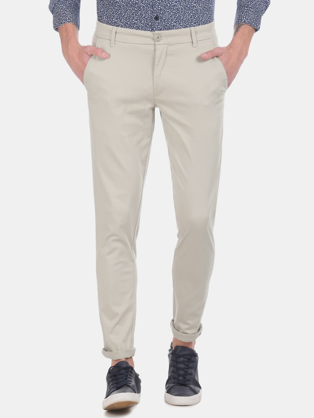 

V-Mart Men Classic Mid-Rise Cotton Chinos, Cream