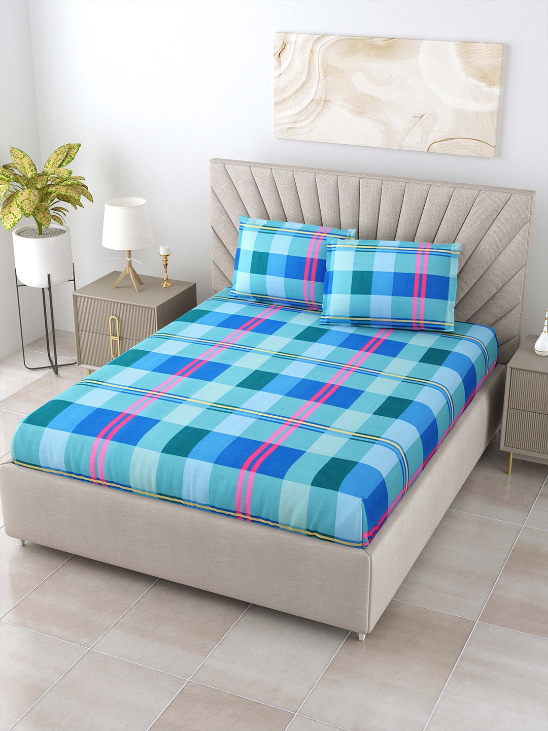 

Salona Bichona Blue & Pink Geometric 180 TC Queen Bedsheet With 2 Pillow Covers