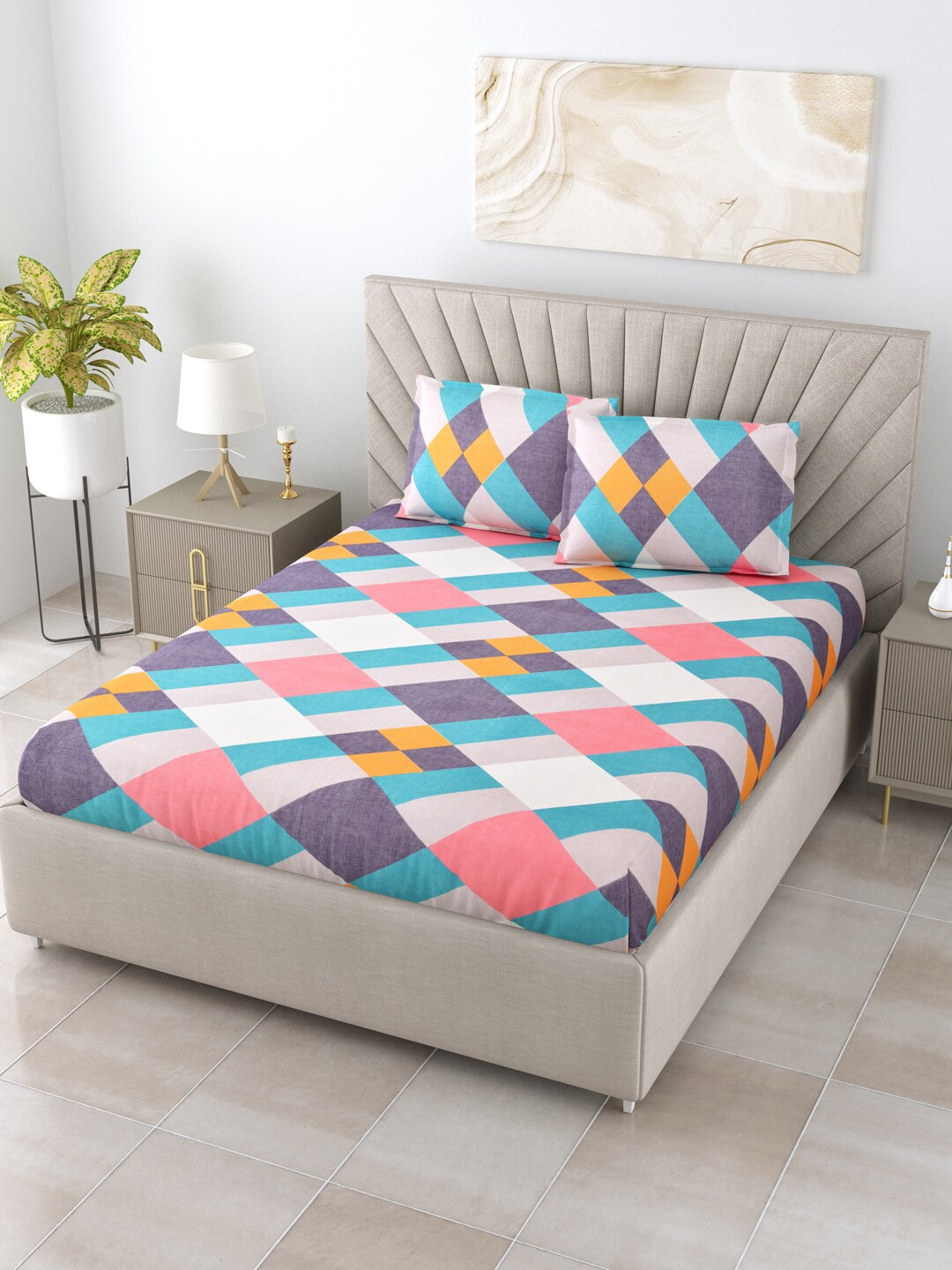 

Salona Bichona Blue & Pink Geometric 180 TC Queen Bedsheet with 2 Pillow Covers