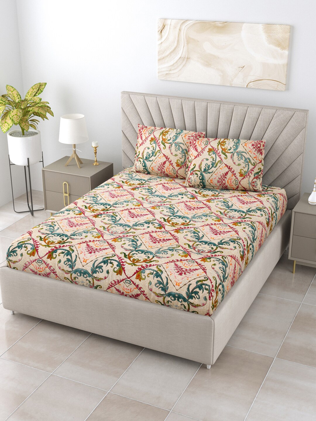 

Salona Bichona Unique Beige & Green Floral 120 TC Queen Bedsheet with 2 Pillow Covers