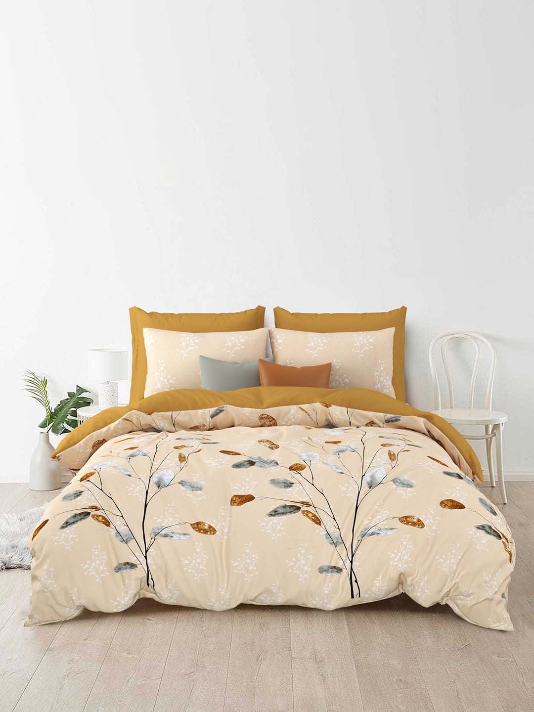 

Salona Bichona Cream-Coloured & Grey Floral 144 TC King Bedsheet With 2 Pillow Covers