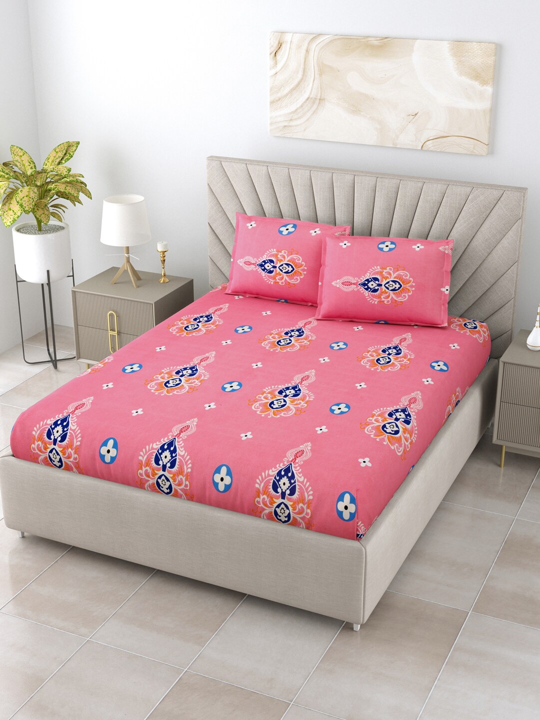 

Salona Bichona Pink & Blue Floral 180 TC Queen Bedsheet With 2 Pillow Covers