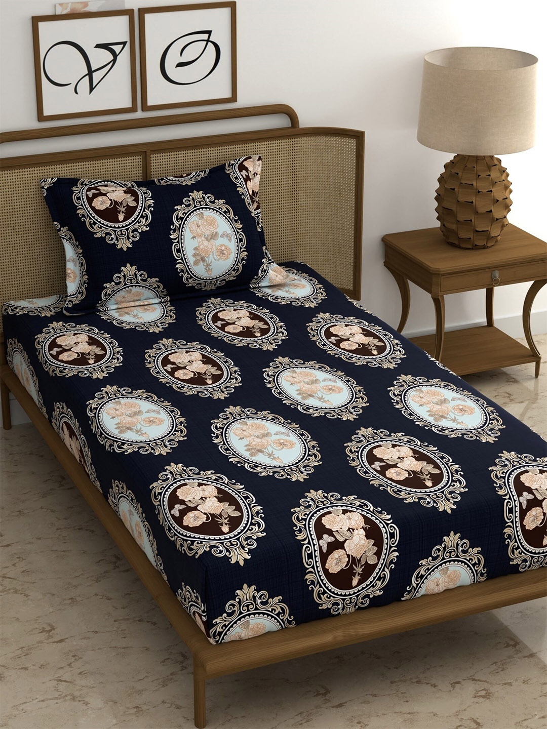 

CHHAVI INDIA Navy Blue & White Floral 210 TC Single Bedsheet with Pillow Cover