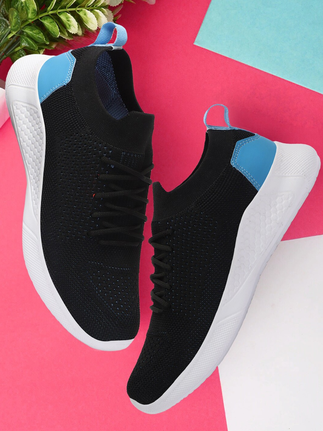 

TRASE Men Mesh Lace Up Running Shoes, Black