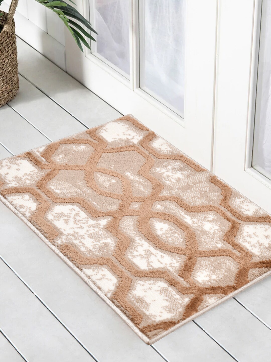 

Clasiko Beige & White Geometric Self-Design Anti-Skid Doormat