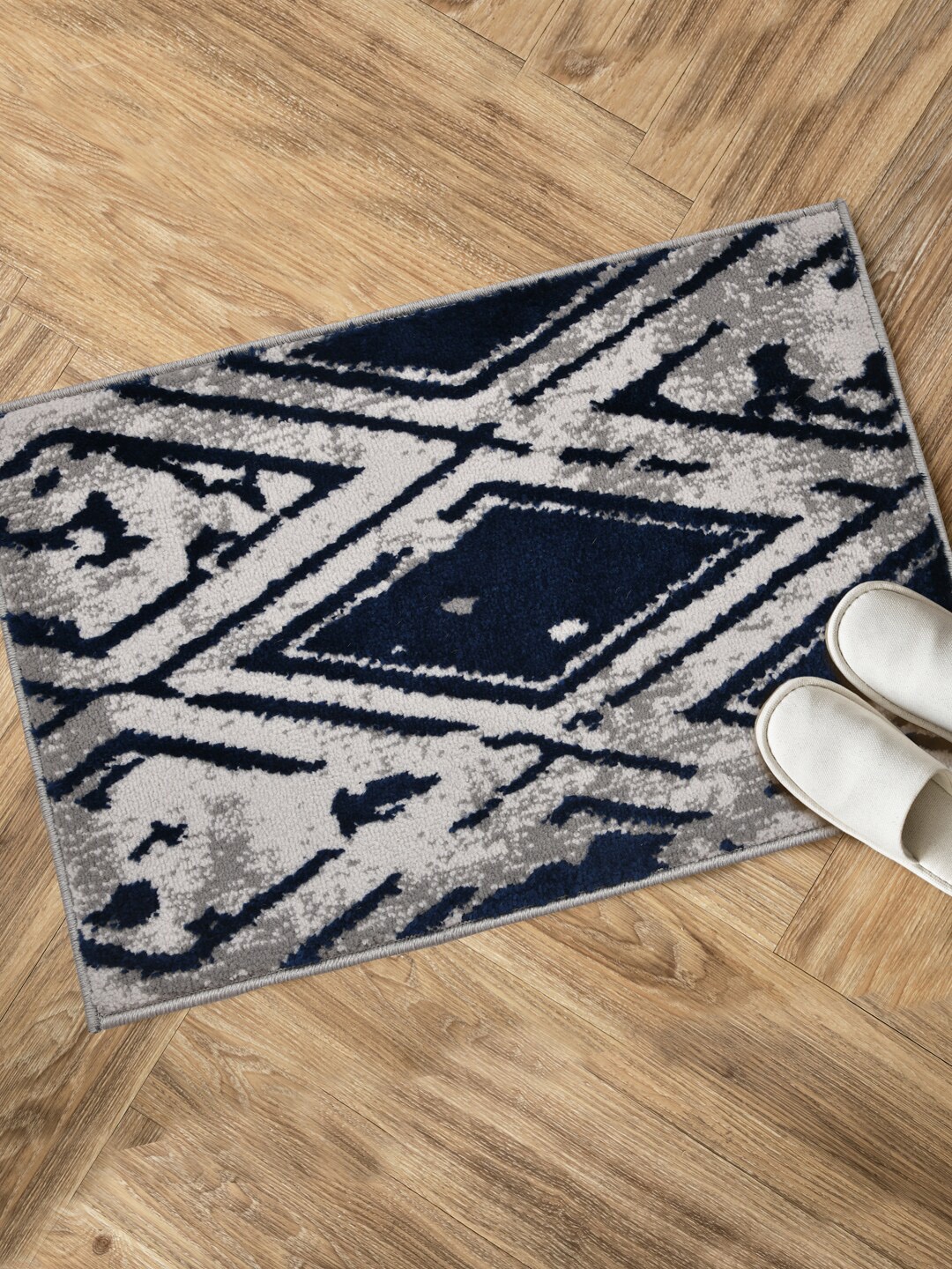 

Clasiko Blue & Grey Geometric Self-Design Anti-Skid Doormat