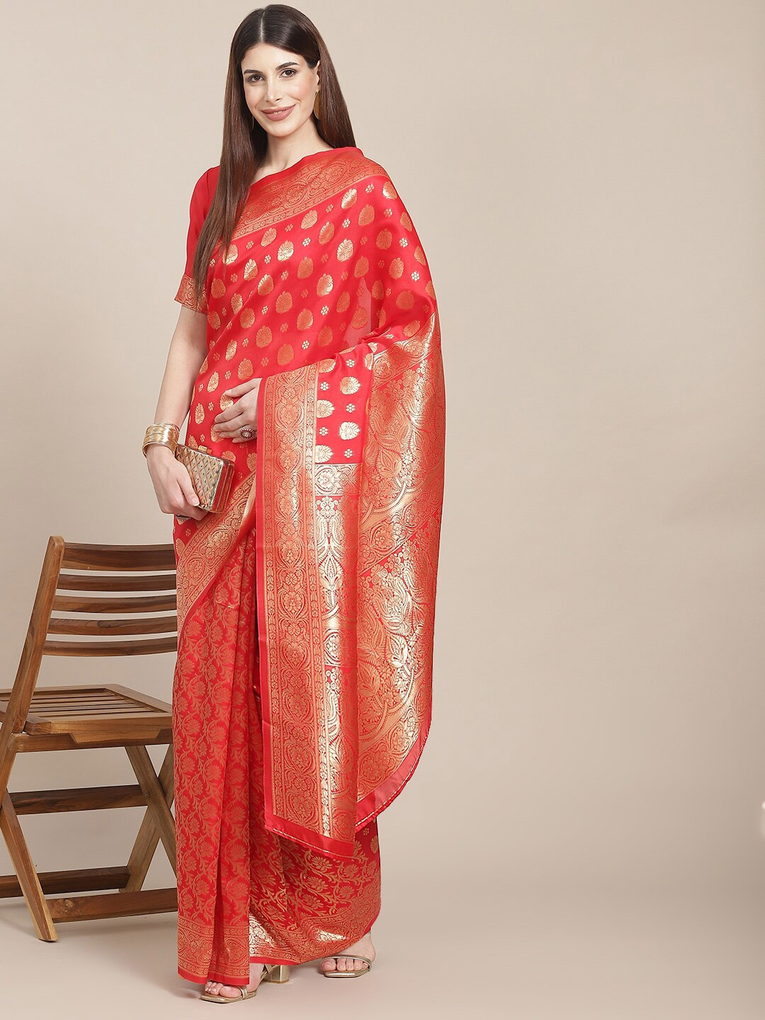 

GAJARAI Ethnic Motif Woven Design Zari Banarasi Saree, Red