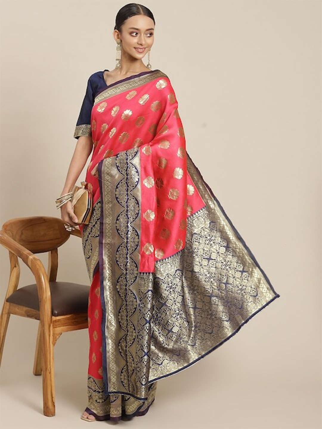 

GAJARAI Floral Motif woven Design Zari Banarasi Saree, Pink