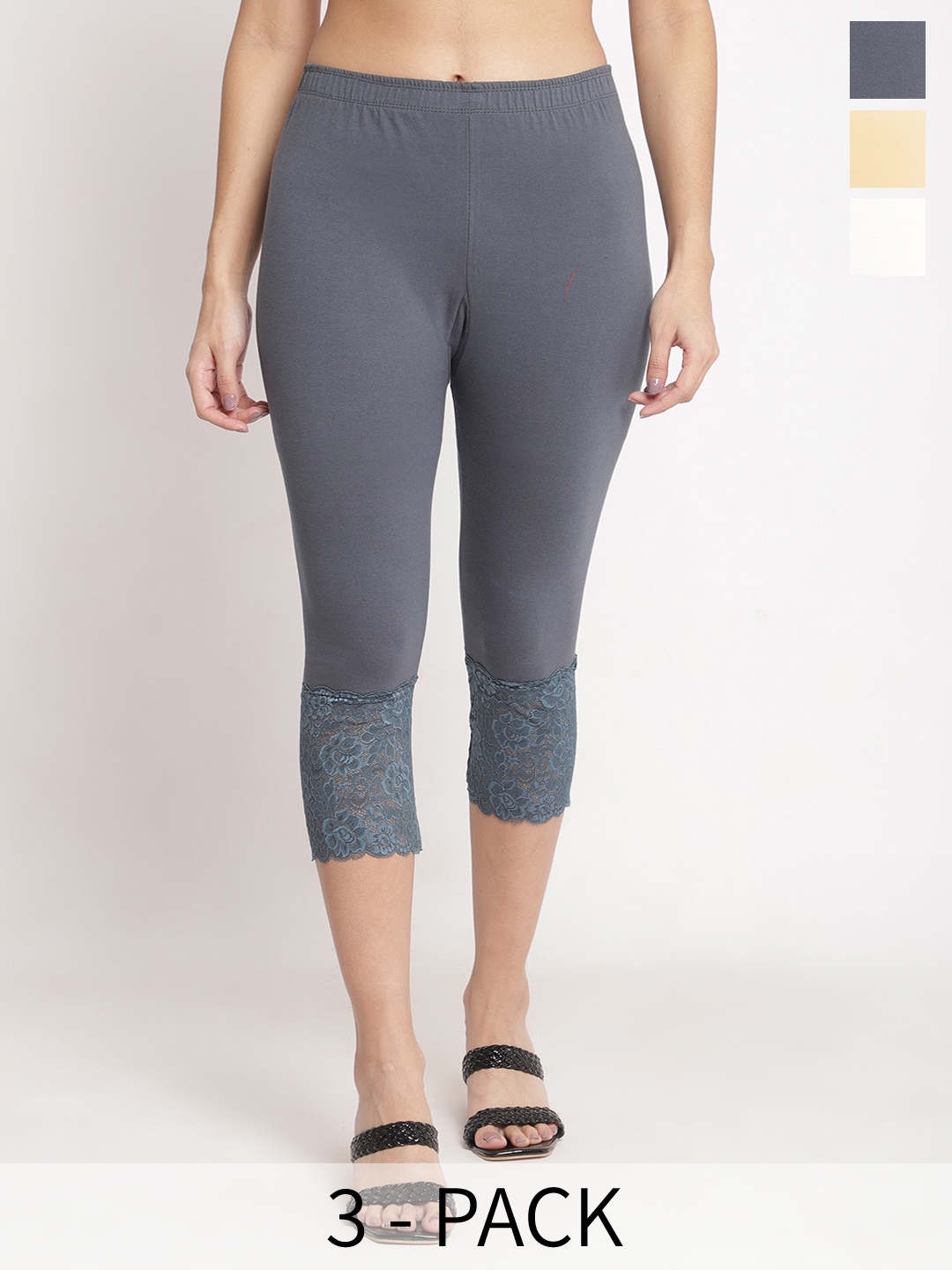 

GRACIT Women Grey & Nude-Coloured Skinny Fit Capris