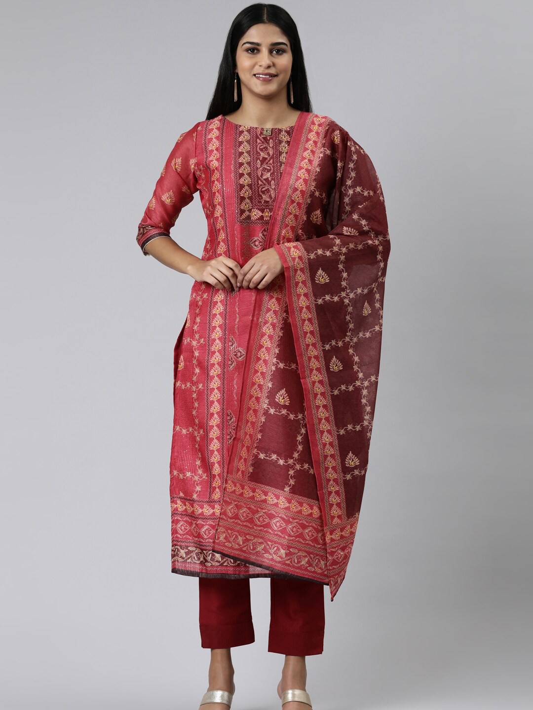 

Neerus Ethnic Motifs Printed Chanderi Cotton Kurta with Trousers & With Dupatta, Red