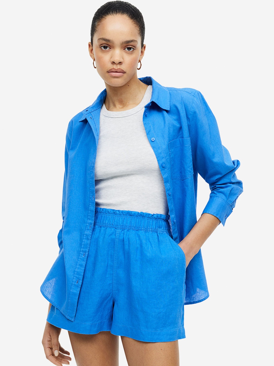 

H&M Women Linen Shorts, Blue
