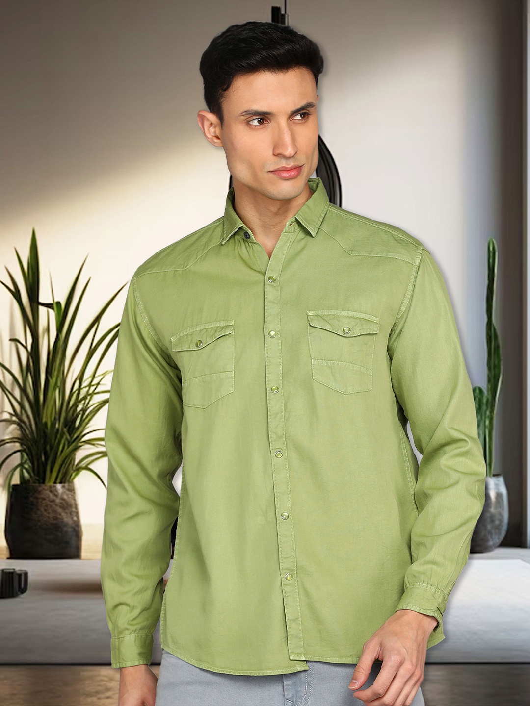 

Kuons Avenue Spread Collar Smart Fit Denim Cotton Casual Shirt, Green