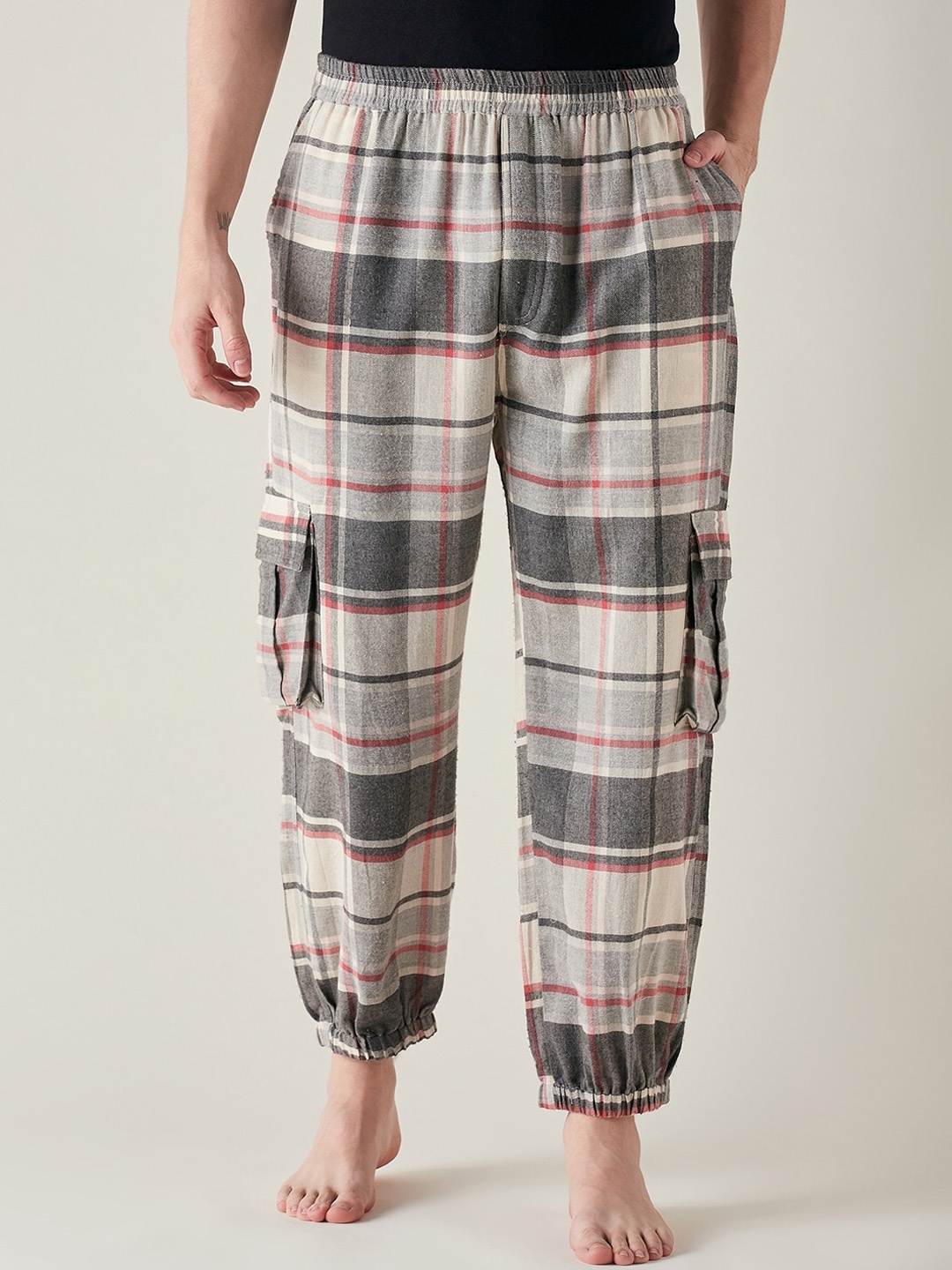 

The Kaftan Company Men Checked Mid-Rise Cotton Lounge Joggers, Grey