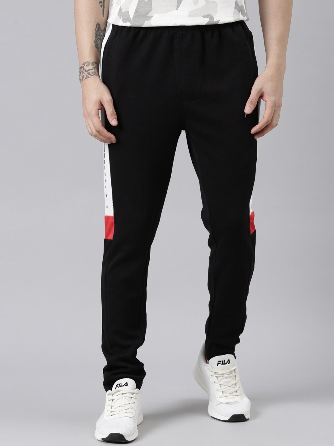 

Proline Men Mid-Rise Printed Detail Mid Rise Cotton Track Pants, Black