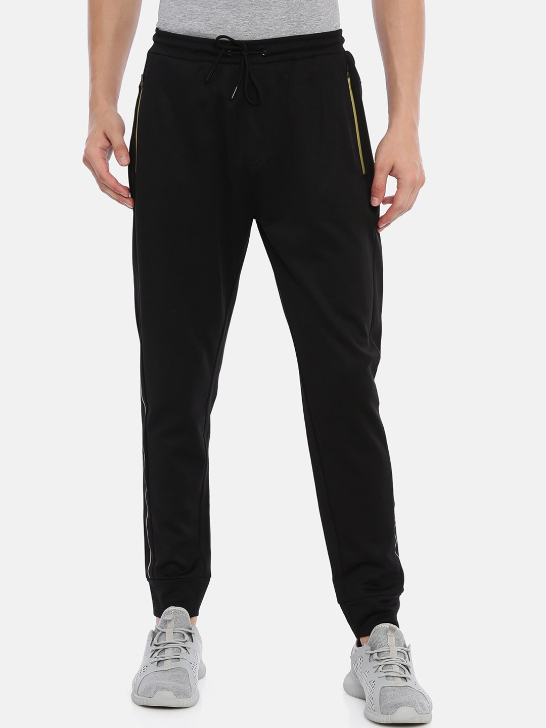 

Proline Men Mid Rise Regular Fit Joggers, Black
