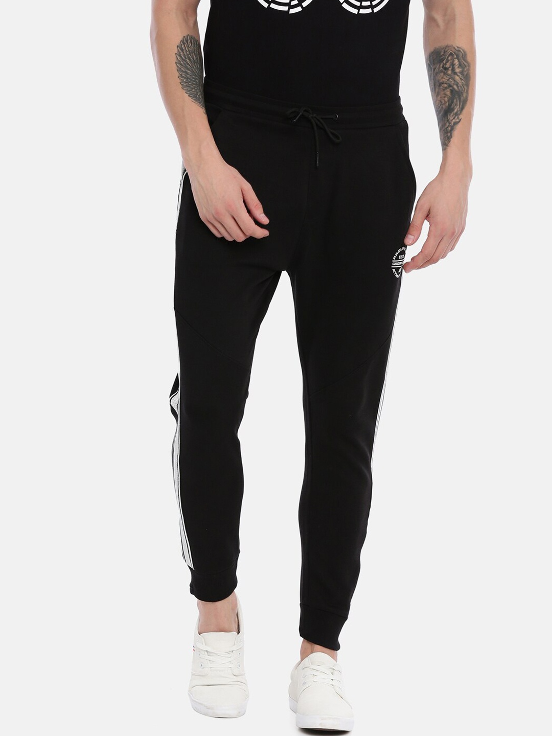 

Proline Men Side Panel Detail Mid-Rise Joggers, Black