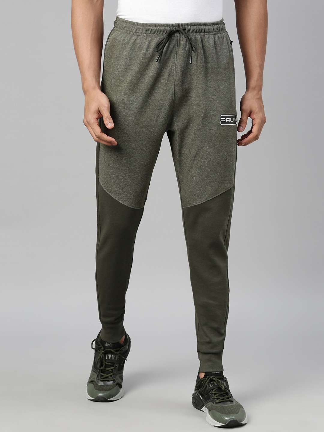 

Proline Men Colourblocked Cotton Joggers, Olive