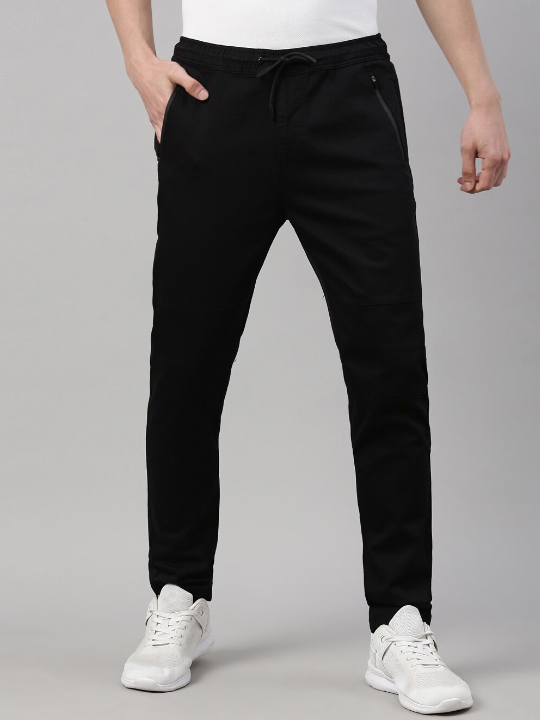 

Proline Men Mid Rise Cotton Joggers, Black