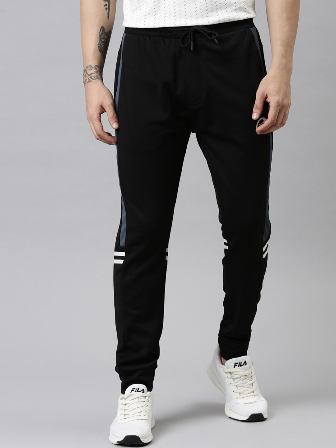 

Proline Men Side Panel Detail Cotton Mid-Rise Joggers, Black